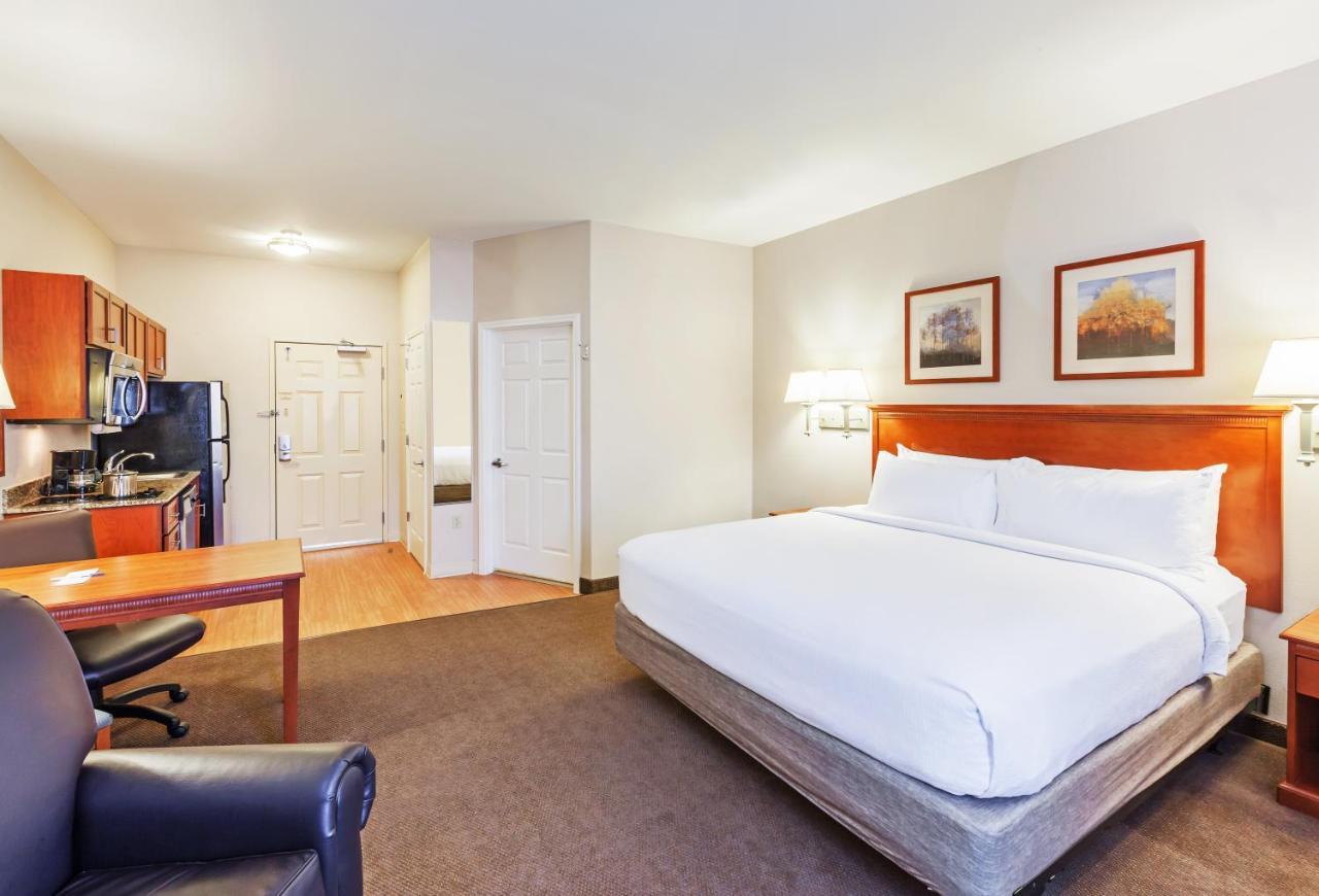 Candlewood Suites El Paso By Ihg Sunrise Acres Exterior foto