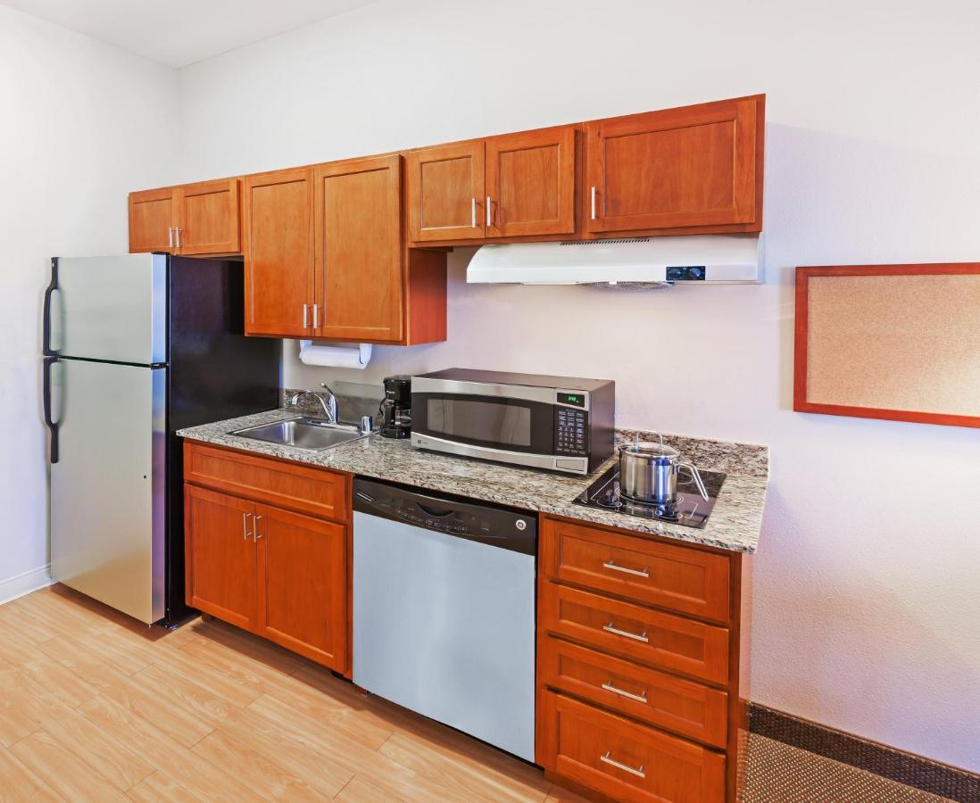 Candlewood Suites El Paso By Ihg Sunrise Acres Exterior foto
